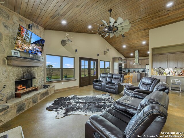 14325 Fm 619 Property Photo 45