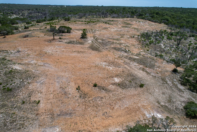 351 N Ringtail Rd Property Photo 4