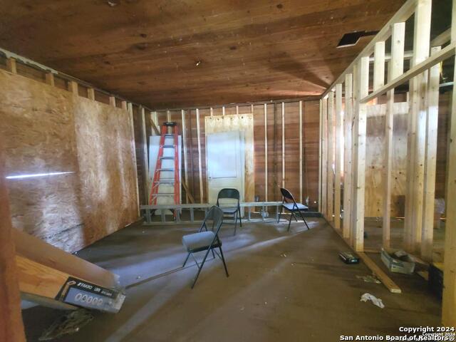 19535 Somerset Rd Property Photo 17