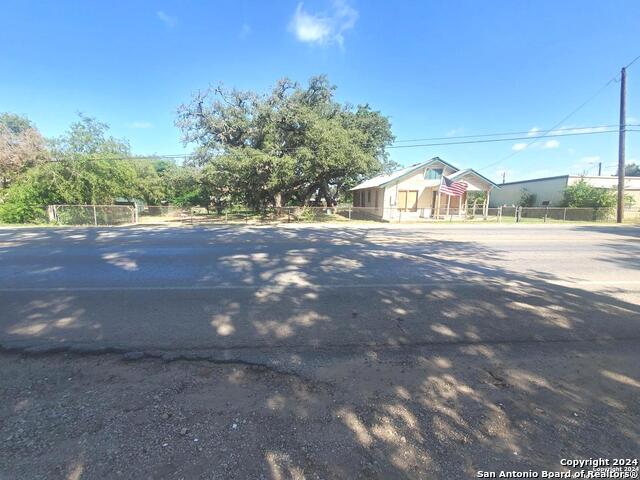 19535 Somerset Rd Property Photo 19