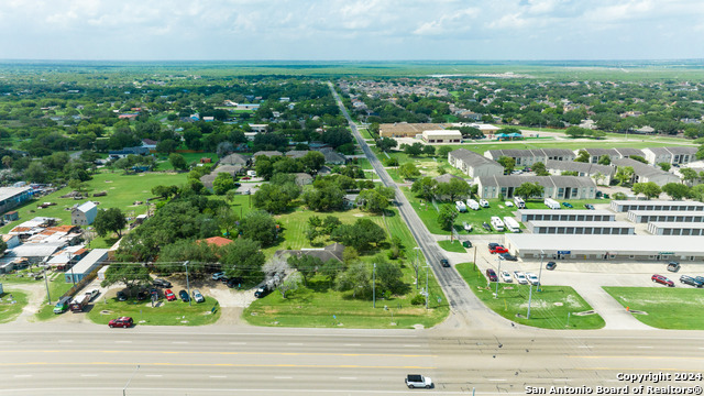 15202 Northwest Boulevard Property Photo 4