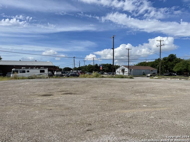 307 Ferris Ave Property Photo 1