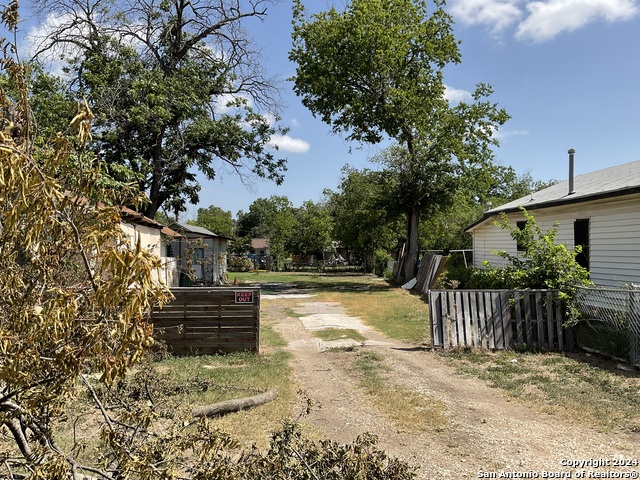 3023 Chihuahua St Property Photo 3