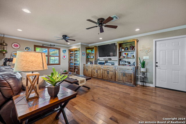 4279 Fm 791 Property Photo 22