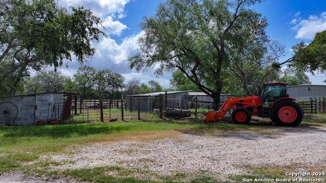4279 Fm 791 Property Photo 29