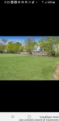 1710 Hays St Property Photo 5