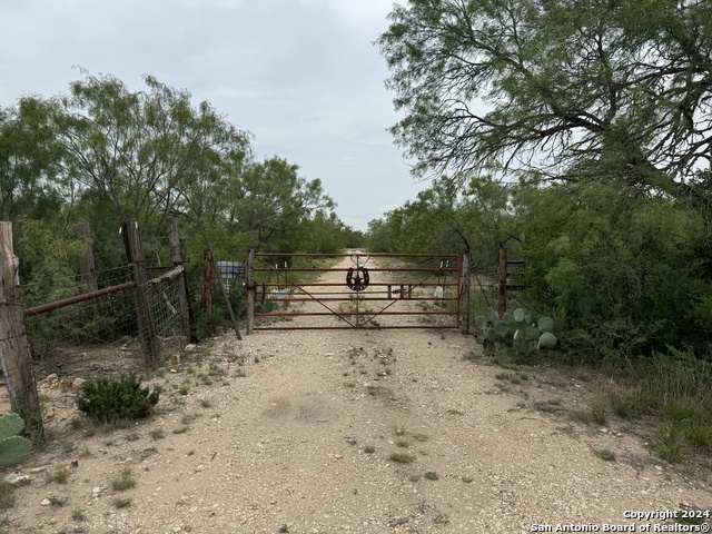 3668 W Us Highway 90 Property Photo 14