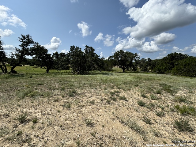 Undefined Property Photo 6