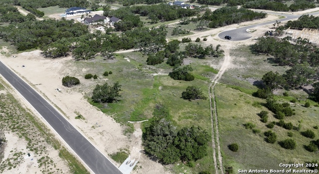 Undefined Property Photo 11