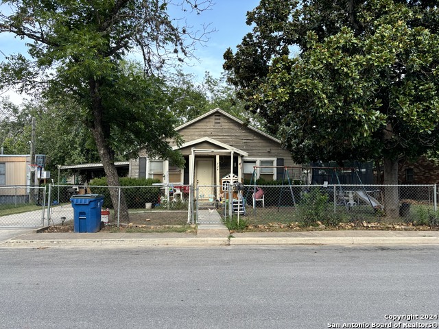724 Ormand St Property Photo