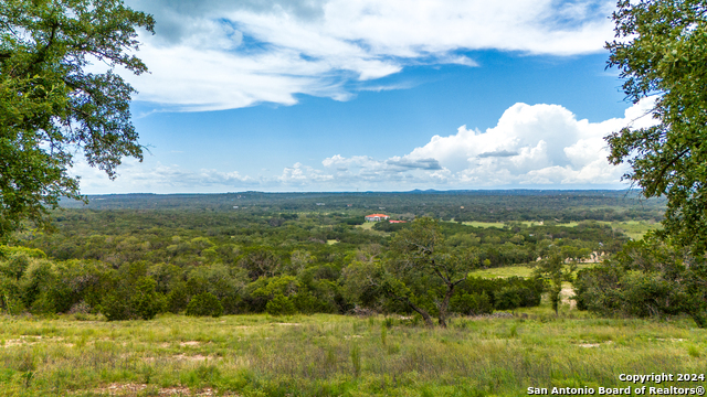 Undefined Property Photo 1