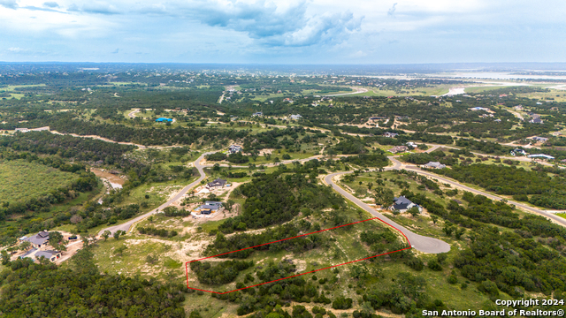 Undefined Property Photo 8