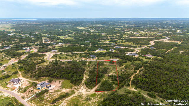 Undefined Property Photo 10