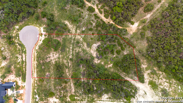 Undefined Property Photo 12