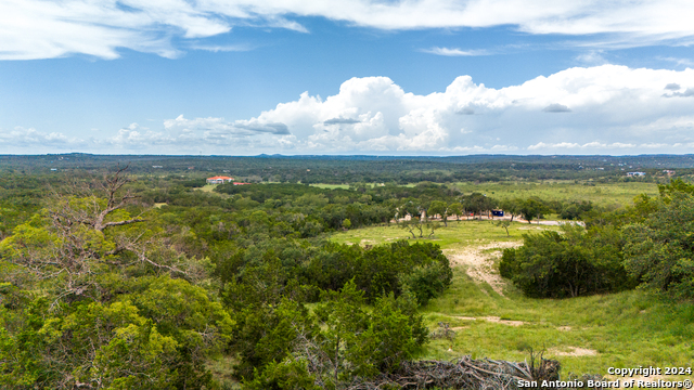 Undefined Property Photo 16