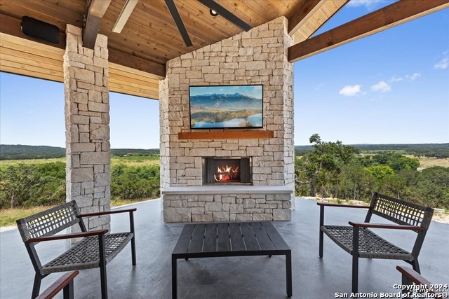 Undefined Property Photo 30