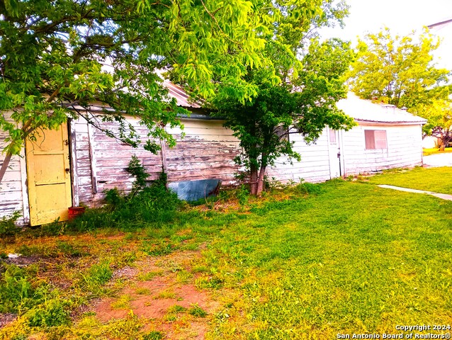 1400 S Concho Property Photo 3