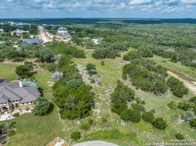 Undefined Property Photo 8