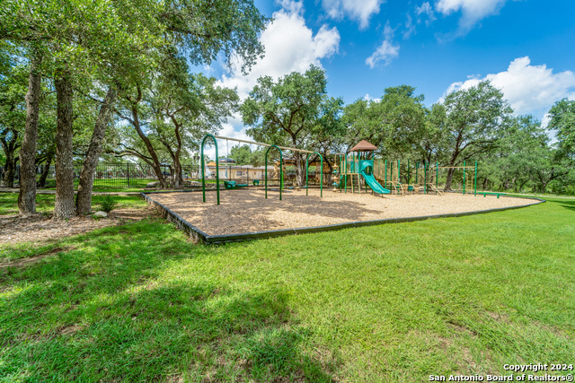Undefined Property Photo 11
