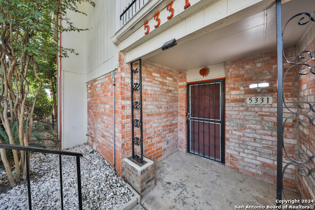 5331 Callaghan Rd Property Photo