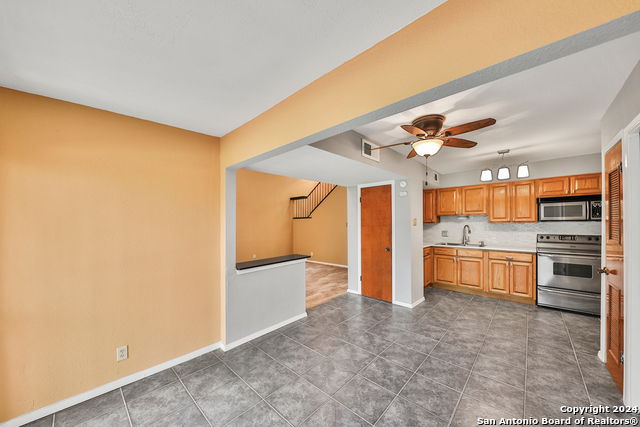 5331 Callaghan Rd Property Photo 10