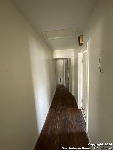 816 Culebra Rd Property Photo 4