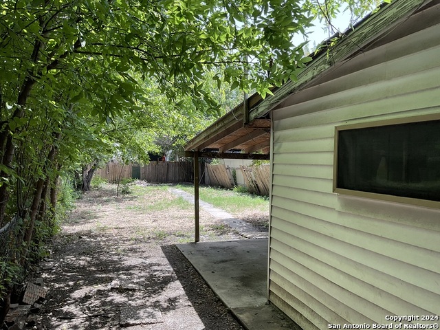 816 Culebra Rd Property Photo 10