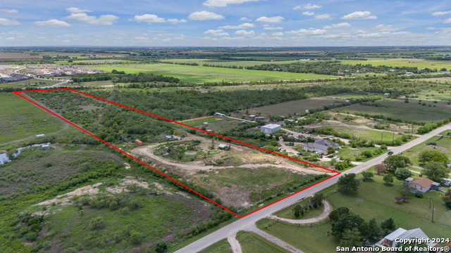 802 Country Lane Property Photo 10