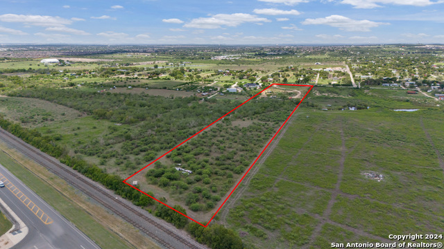 802 Country Lane Property Photo 21