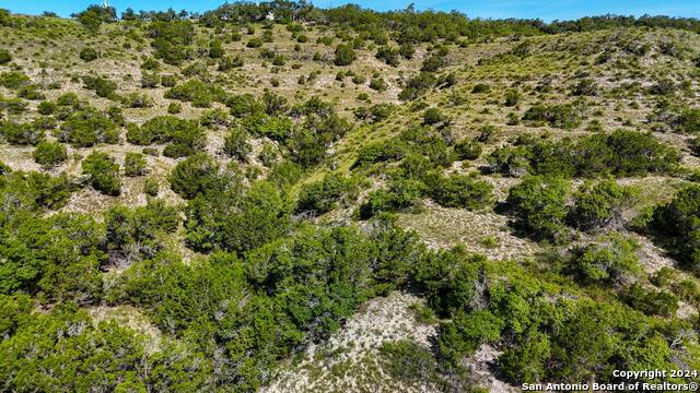 1215 Montell Rd Property Photo 14