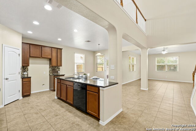 10413 Macarthur Way Property Photo 13