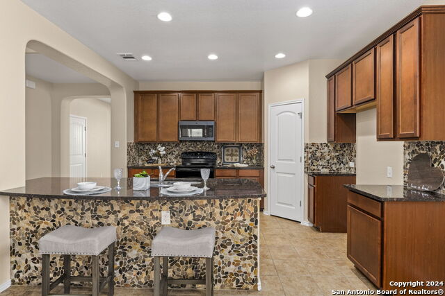 10413 Macarthur Way Property Photo 17