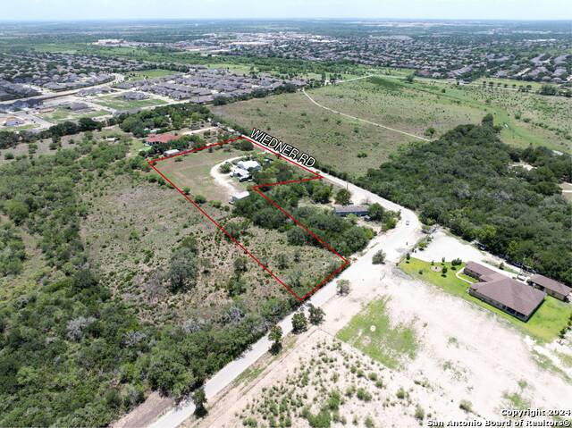 558 Wiedner Rd Property Photo 3