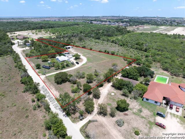 558 Wiedner Rd Property Photo 4