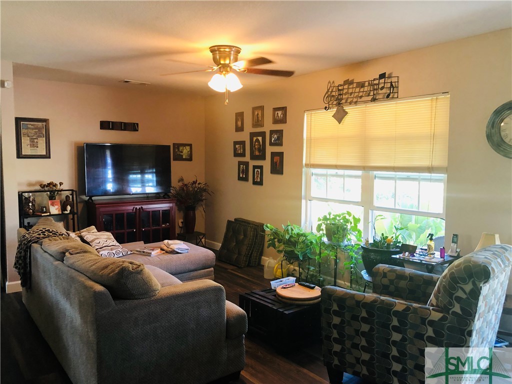 312 Institute Street Property Photo 7