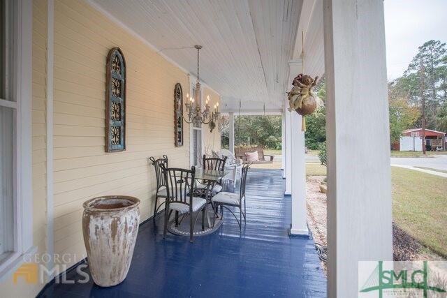 610 W Liberty Street Property Photo 4