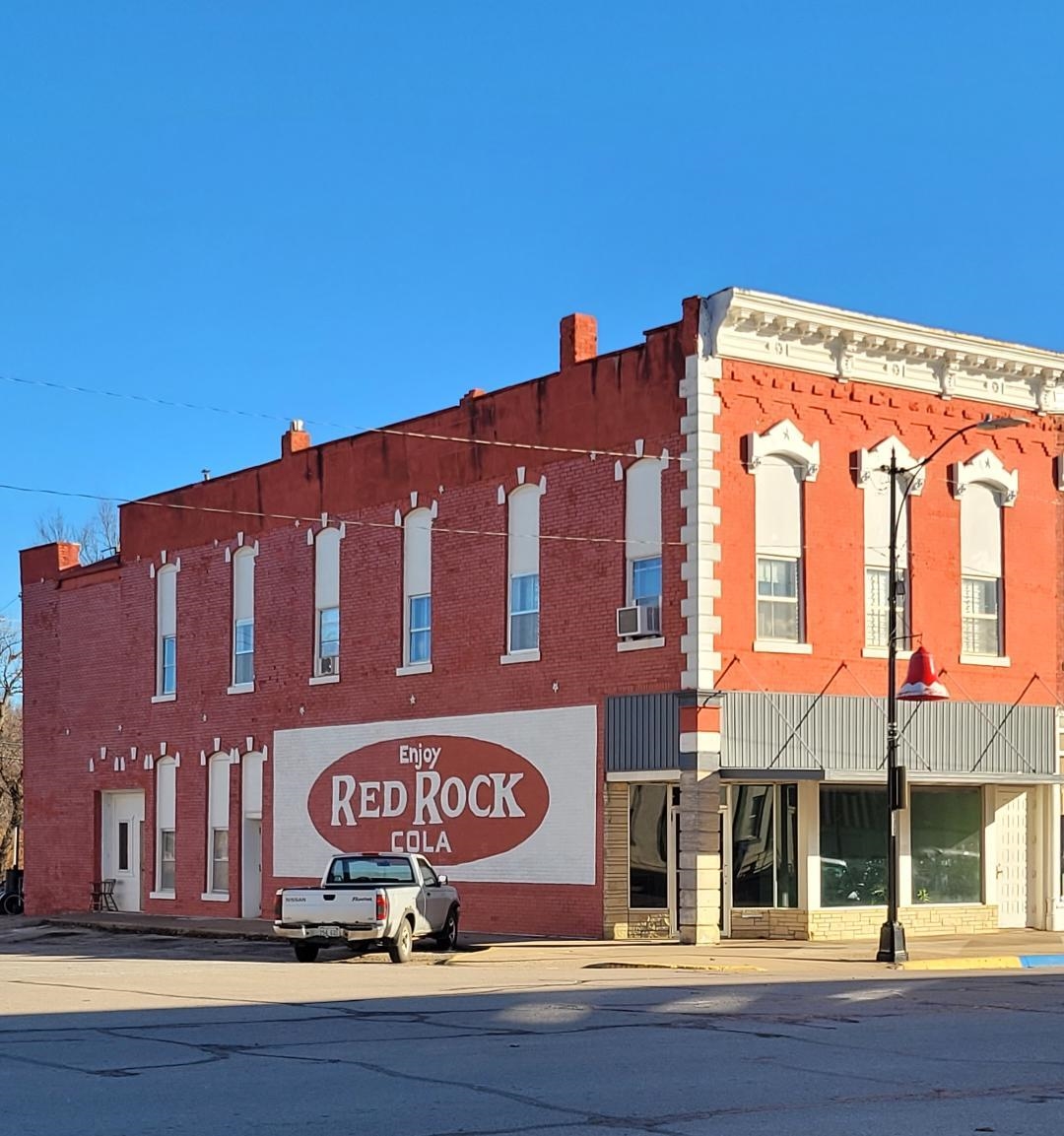 122 N Main St Property Photo