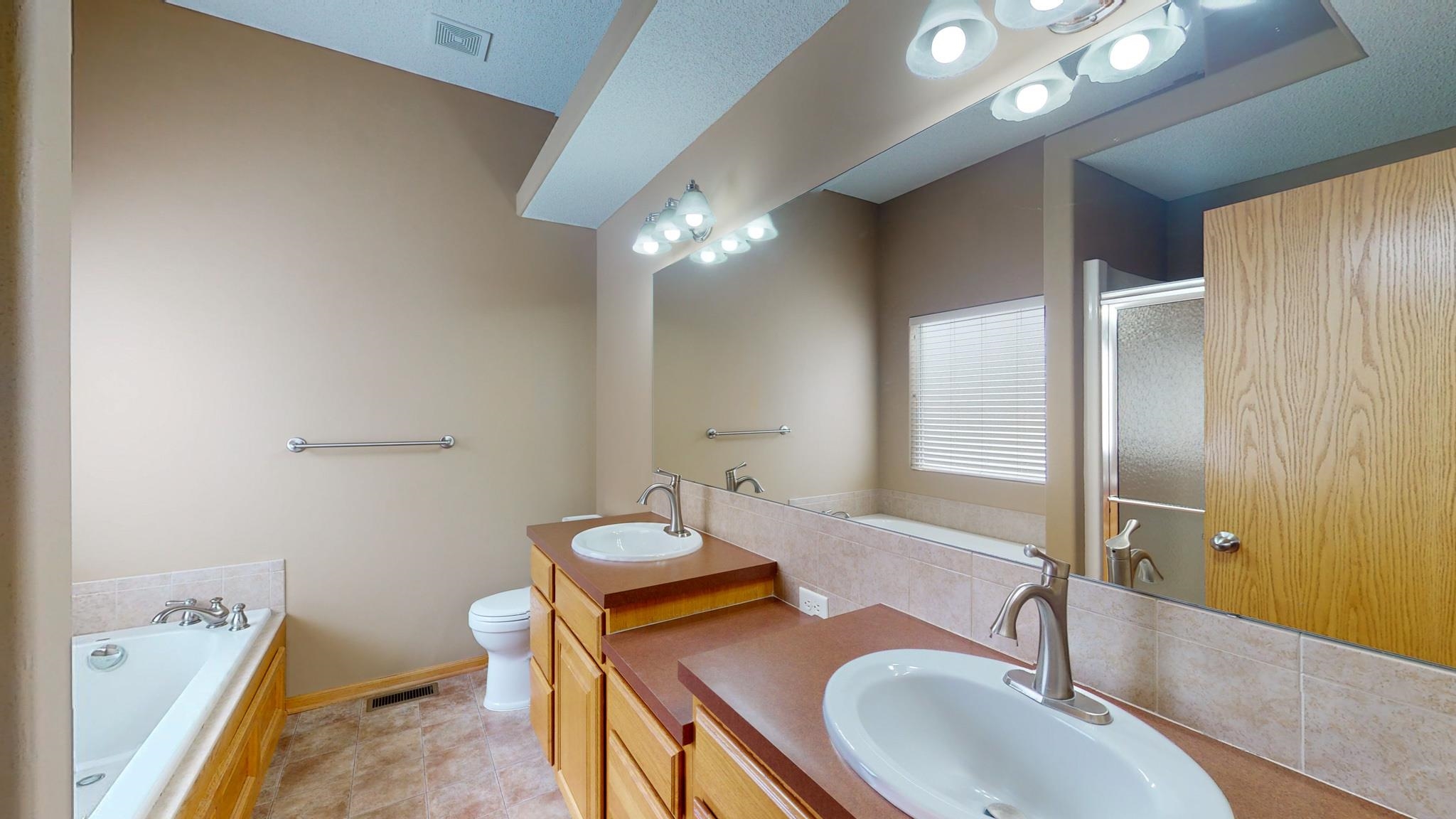 3010 N Brush Creek Cir Property Photo 18