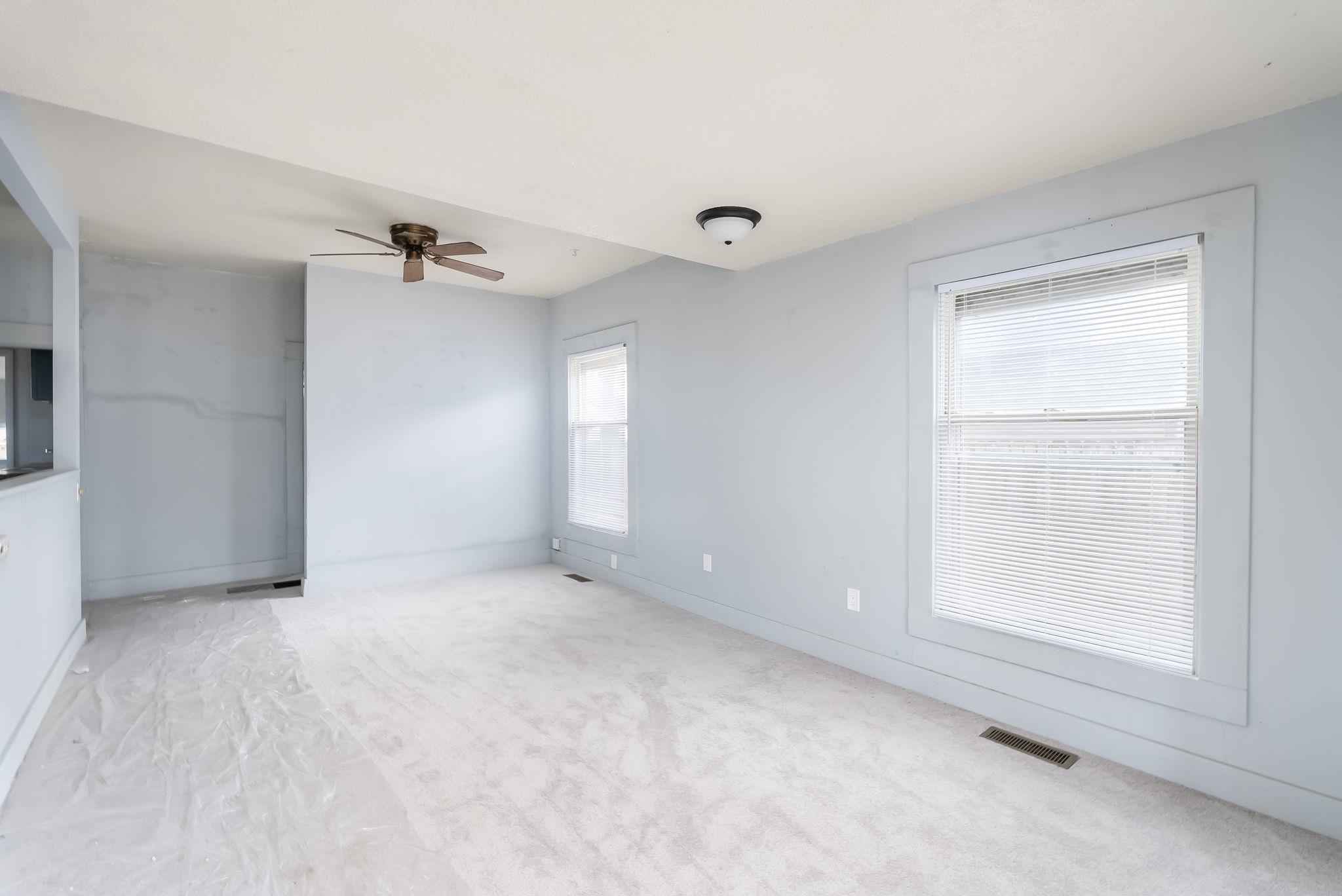 524 W Shirk St Property Photo 5