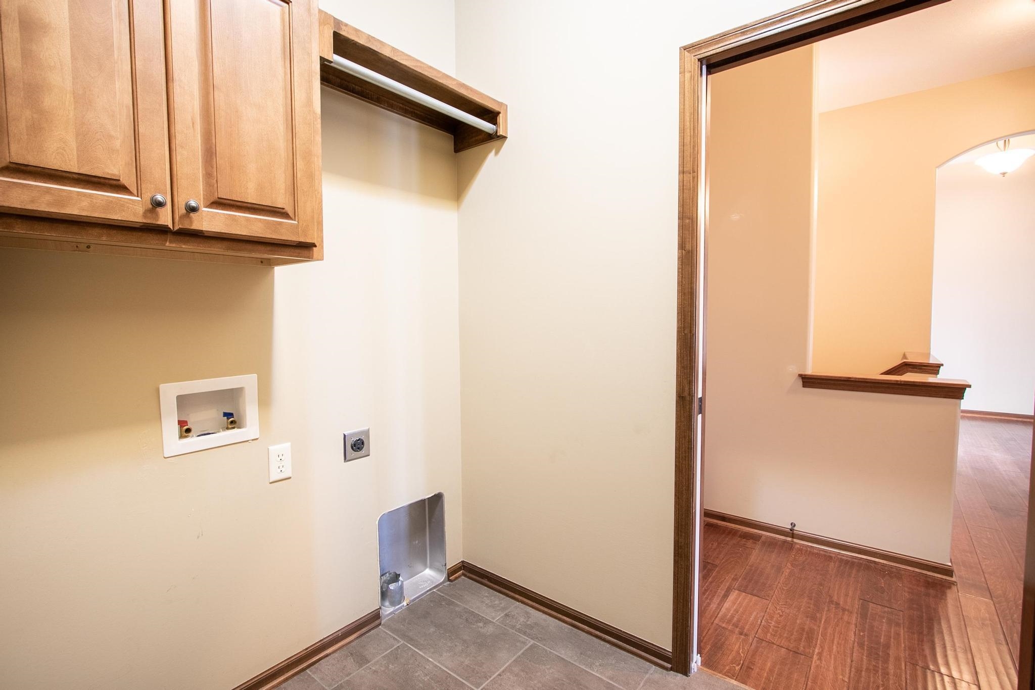 1009 E Rosemont Ct Property Photo 16