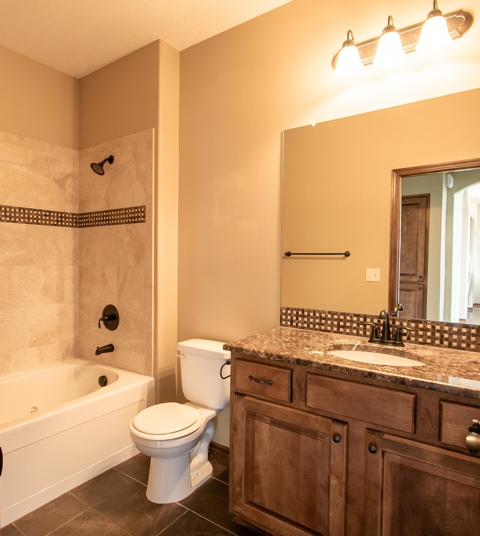 1009 E Rosemont Ct Property Photo 20