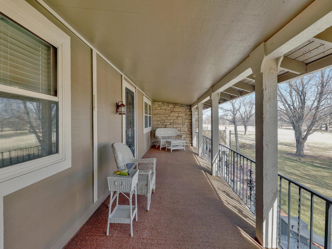 156 N Maize Rd Apt 32 Property Photo 23