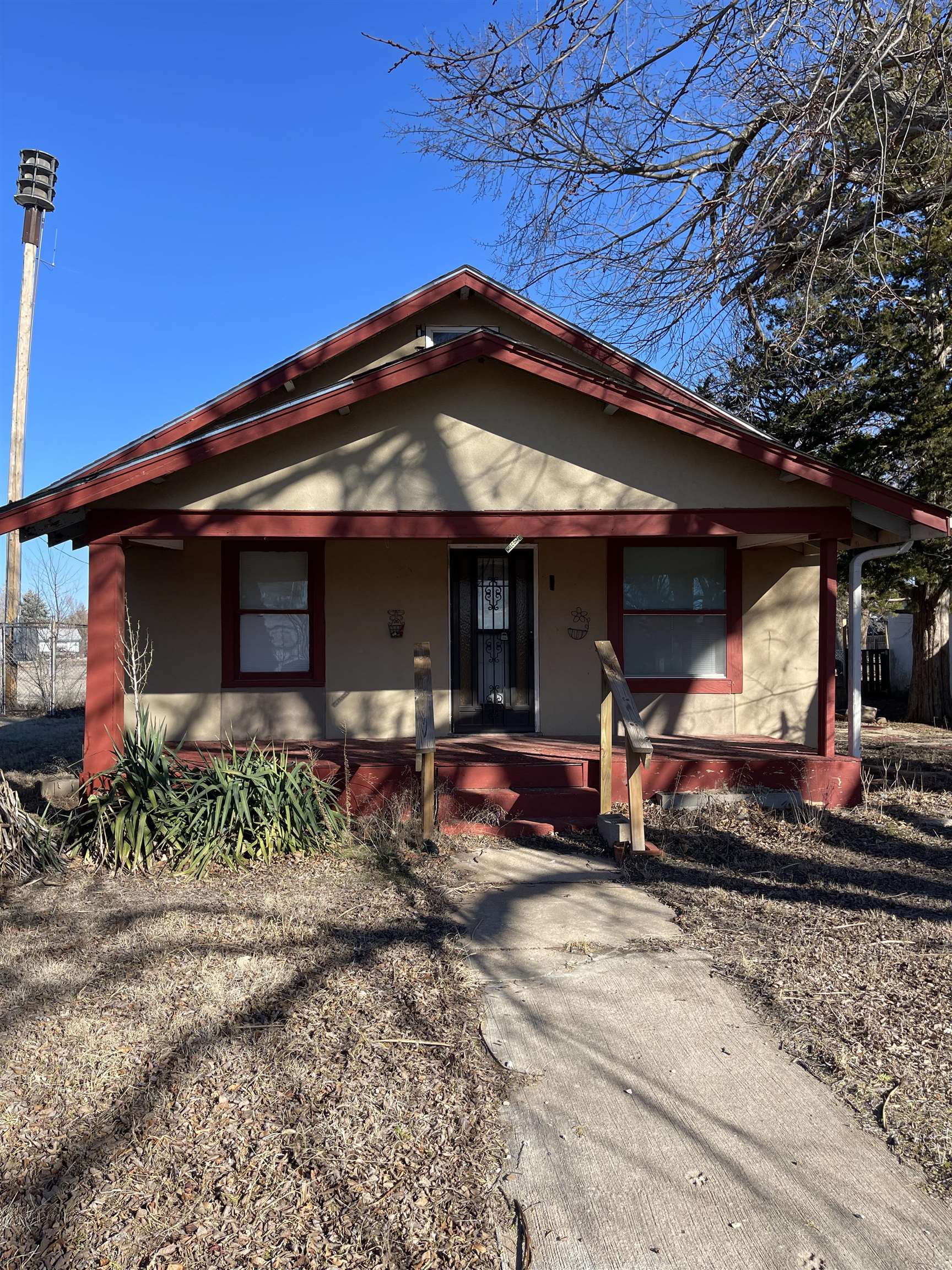 618 N Main St Property Photo