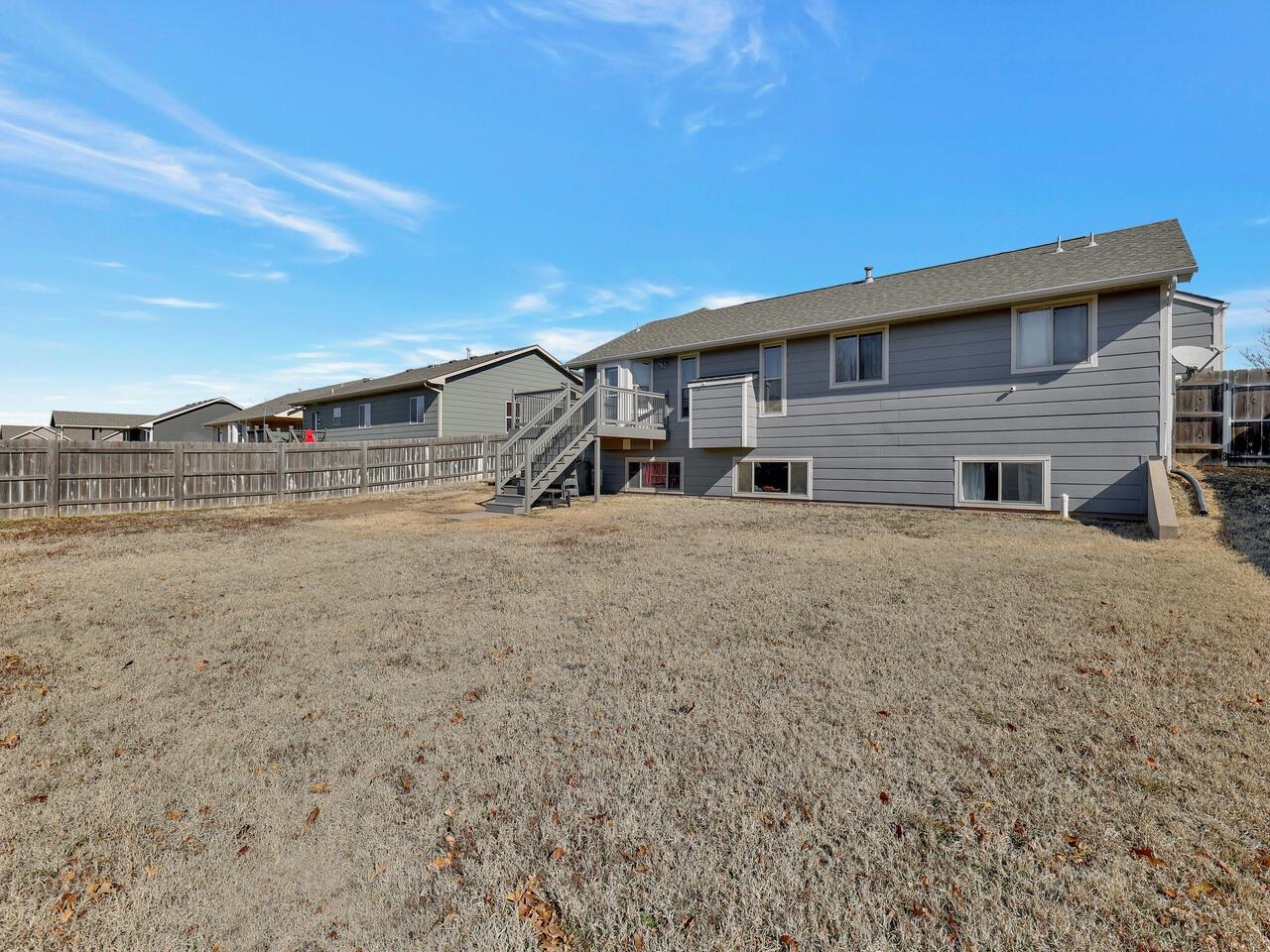 10701 W Dallas St Property Photo 26