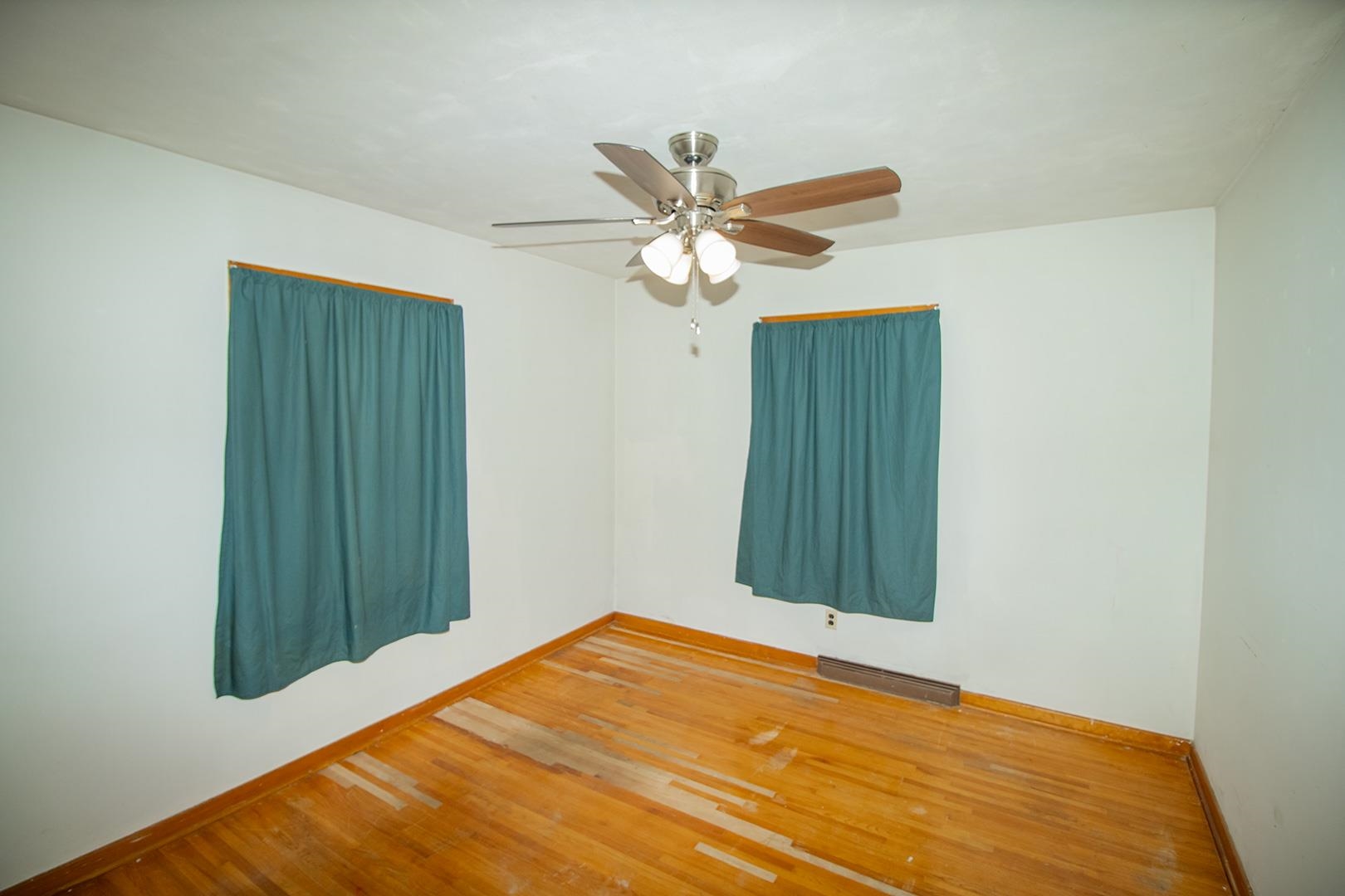3414 S Washington Ave Property Photo 11