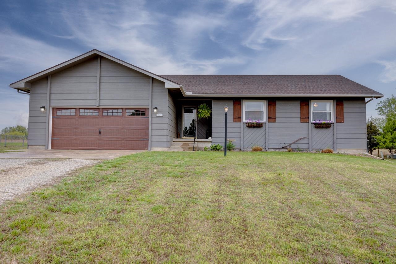 209 Charden Dr Property Photo