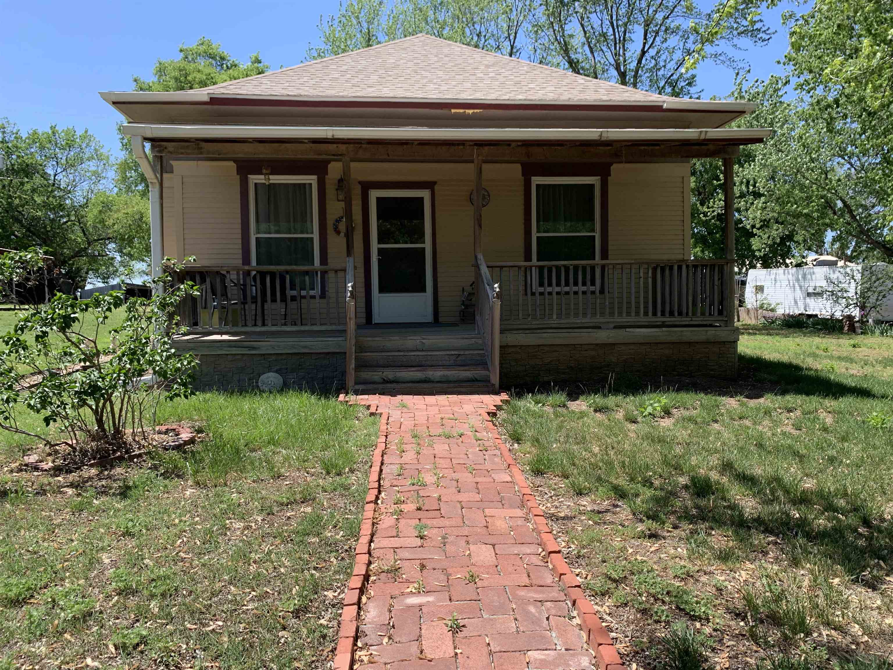313 S 2nd St Property Photo