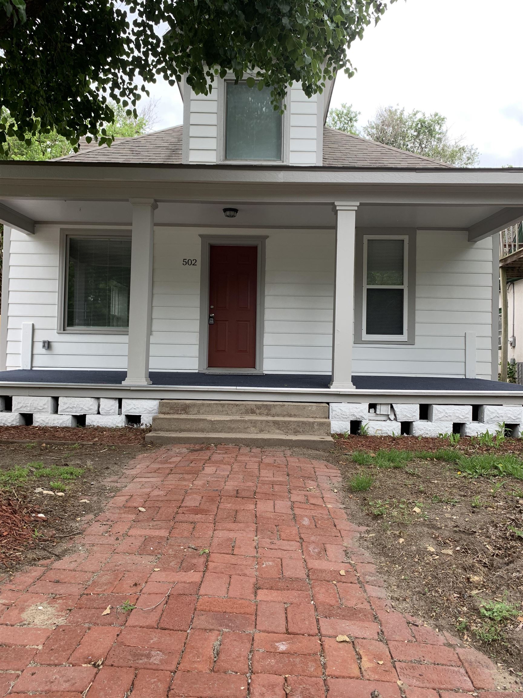 502 S Vine St Property Photo