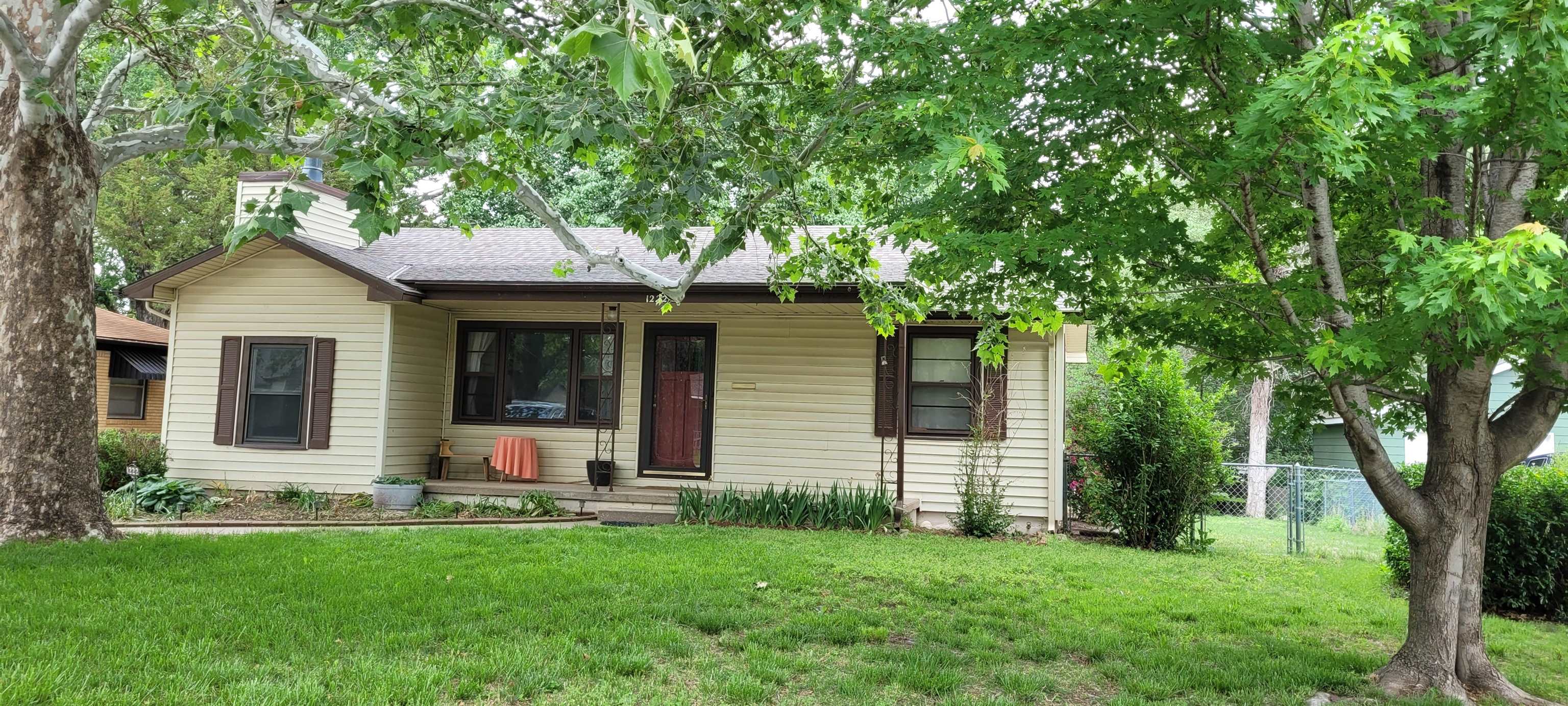1222 N Saint Paul St Property Photo