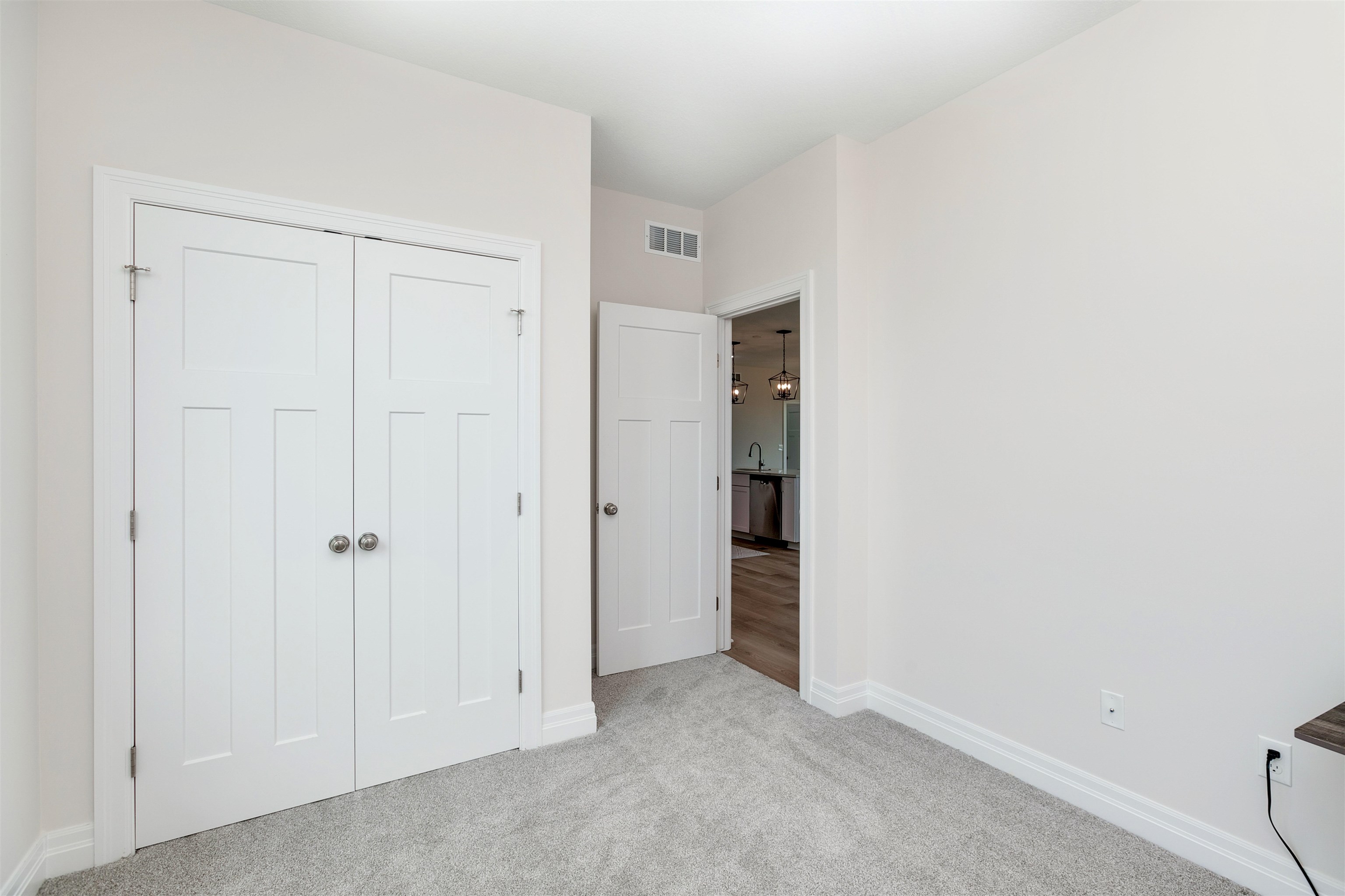5444 N St. Paul St. Property Photo 20